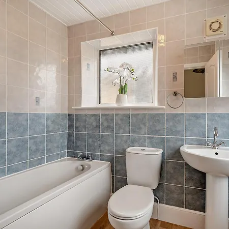 Сasa de vacaciones 1 Bed In 96314 *